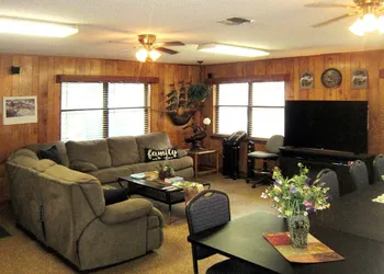 Riverside Lodge Resort hotel thumbnail 2
