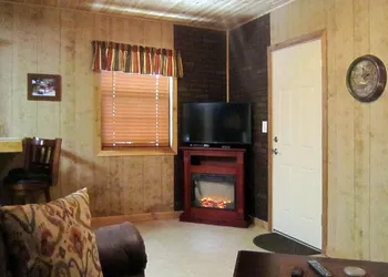 Riverside Lodge Resort hotel thumbnail 8