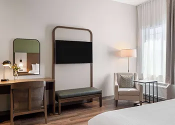 La Quinta Inn And Suites By Wyndham Lincoln hotel thumbnail 7