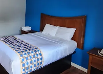 Buckroe Motel hotel thumbnail 3
