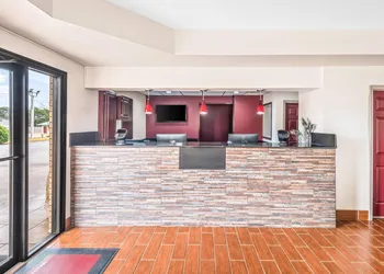Econo Lodge Childress hotel thumbnail 3