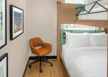 voco Astoria by IHG hotel thumbnail 7