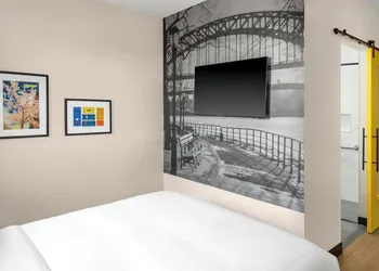 voco Astoria by IHG hotel thumbnail 8