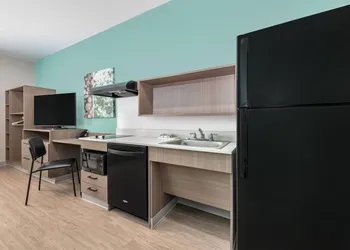 ECHO Suites Extended Stay by Wyndham Dallas Plano/Richardson hotel thumbnail 4