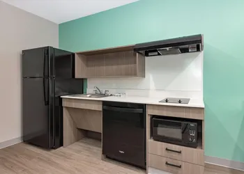 ECHO Suites Extended Stay by Wyndham Dallas Plano/Richardson hotel thumbnail 7