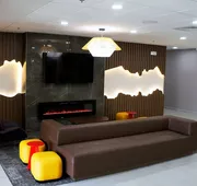La Quinta Inn & Suites by Wyndham Memphis East hotel detail image 3