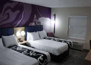 La Quinta Inn & Suites by Wyndham Memphis East hotel thumbnail 4