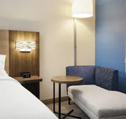 Holiday Inn Express & Suites Morrow Atlanta South by IHG hotel detail image 7