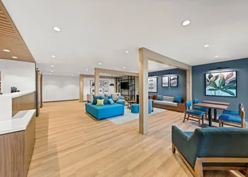 Everhome Suites Waco by Choice Hotels hotel thumbnail 4