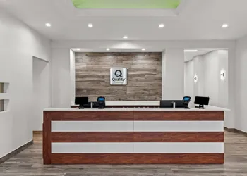 Quality Inn & Suites Ocala I-75 hotel thumbnail 3