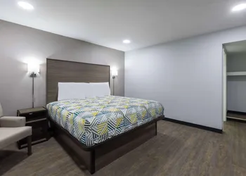 Studio 6 Hickory, NC hotel thumbnail 6