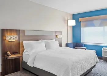 Holiday Inn Express Peotone by IHG hotel thumbnail 4