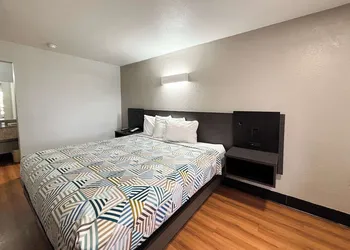 Studio 6 Sulphur, LA hotel thumbnail 4