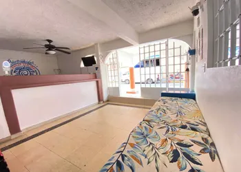 OYO Hotel Zihuatanejo Malibu hotel thumbnail 2