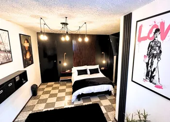 Homsty hotel thumbnail 6