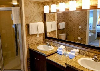 Living Luxe at Las Vegas hotel thumbnail 4