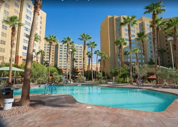 Living Luxe at Las Vegas hotel thumbnail 5