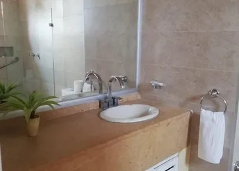 Hotel Torre Esmeralda hotel thumbnail 6