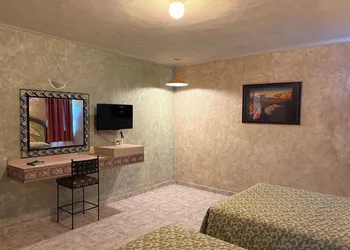 Hotel Tampico hotel thumbnail 8