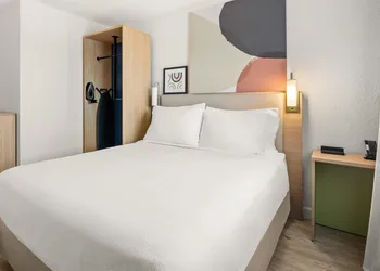 Spark by Hilton Eden Prairie hotel thumbnail 5
