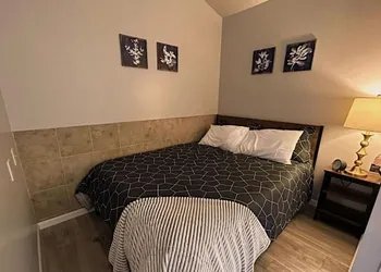 Island Breeze hotel thumbnail 3