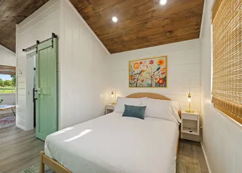 Vista Verde Farm Retreat hotel thumbnail 2