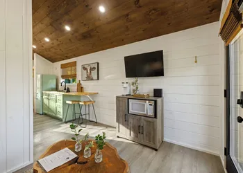 Vista Verde Farm Retreat hotel thumbnail 4