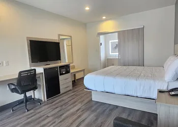 Palace Inn Baytown at Harrison St hotel thumbnail 4