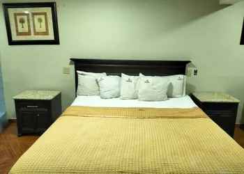 Hotel Economico hotel thumbnail 3