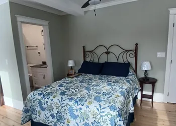 Cranberry Moon Inn B&B hotel thumbnail 8