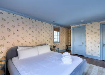 The Nicholas hotel thumbnail 3