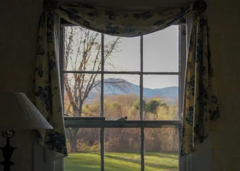 The White Gables Inn hotel thumbnail 5