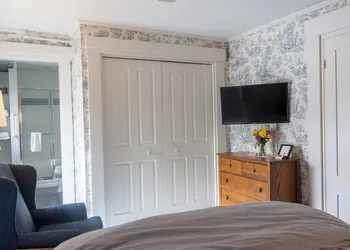 The White Gables Inn hotel thumbnail 8