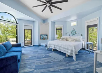 Barnacle Resort hotel thumbnail 3