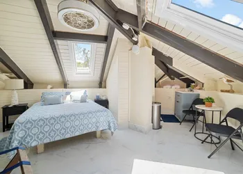 Barnacle Resort hotel thumbnail 5