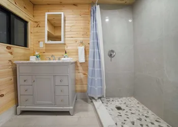 Barnacle Resort hotel thumbnail 6