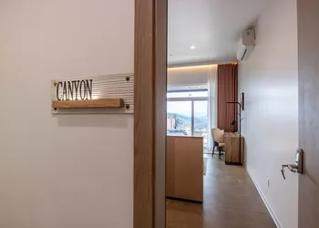 Horizon by Yosemite hotel thumbnail 4