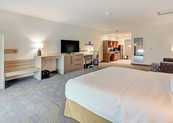 Home2 Suites By Hilton Crestview I-10 hotel thumbnail 8