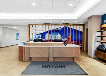 Hampton Inn Daleville hotel thumbnail 3