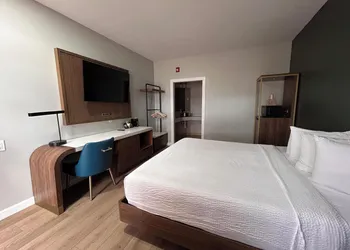 SureStay by Best Western Morgan Hill hotel thumbnail 3