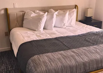 The Enchanted Suites & Residence hotel thumbnail 7