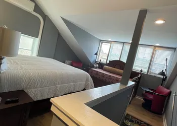 Quarters hotel thumbnail 6