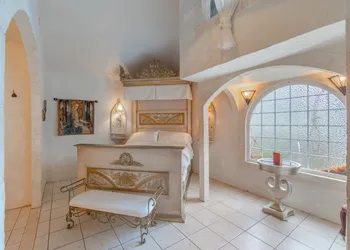 The Cottage and Castle hotel thumbnail 7