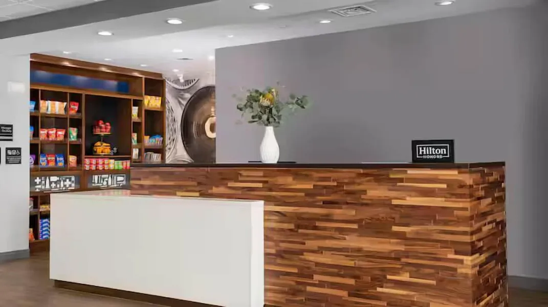 Hampton Inn & Suites Maui North Shore hotel detail image 2