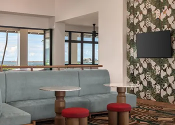 Hampton Inn & Suites Maui North Shore hotel thumbnail 7