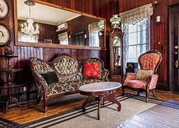Historical John Rast House hotel thumbnail 2