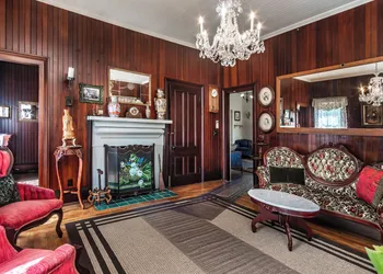 Historical John Rast House hotel thumbnail 3