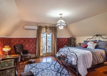 Historical John Rast House hotel thumbnail 7