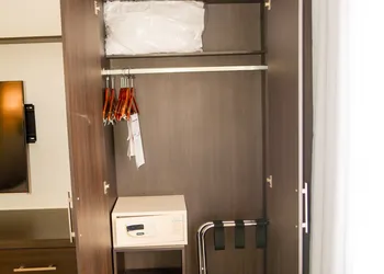 Stain Loft & Suites hotel thumbnail 5