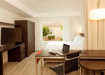 Stain Loft & Suites hotel thumbnail 8